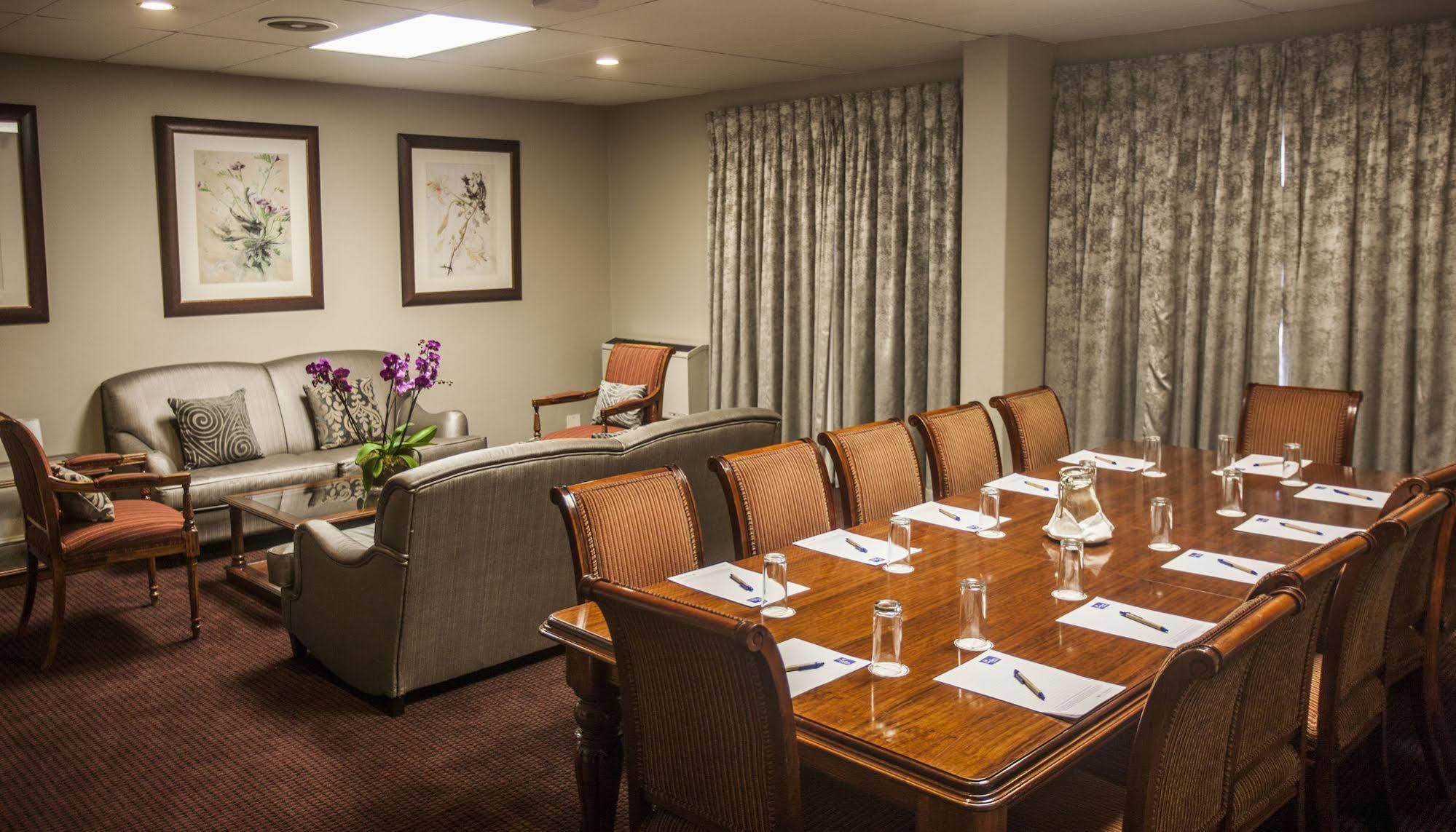 Garden Court Morningside Sandton Johannesburg Bagian luar foto